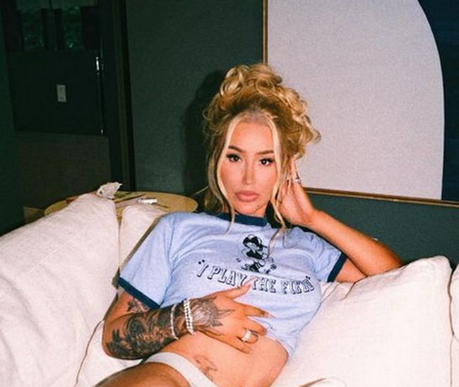 Kabarnya, hanya dalam semalam bergabung di platform seksi tersebut, Iggy Azalea telah meraup hingga Rp 4,6 miliar. Foto: dok. Instagram/@thenewclassic