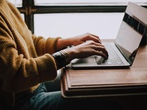 Teks yang Berisi Penilaian Terhadap Karya Adalah Teks Ulasan, Ini Strukturnya