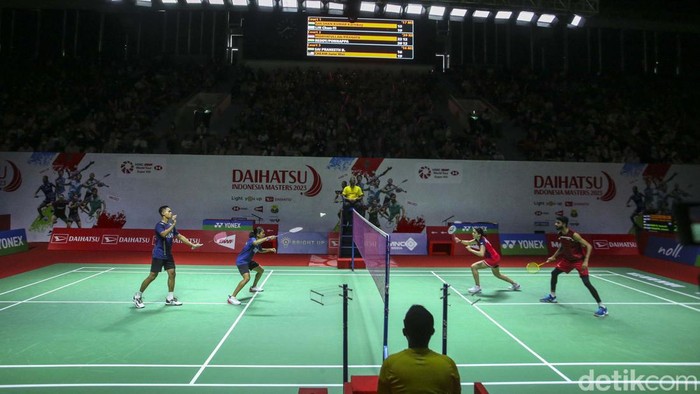 Jafar/Aisyah Sukses Kalahkan Pasangan India Kualifikasi Indonesia Masters 2023 digelar di Istora Senayan Jakarta. Ganda campuran Indonesia Jafar Hidayatullah/Aisyah Salsabila sukses mengalahkan pasangan India.