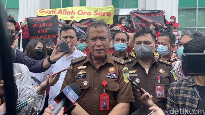 Jaksa Syahnan Tanjung di PN Jakarta Barat, Selasa (24/1/2023).
