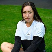 Tapi meski sudah kaya, Jessica bertekad untuk jadi juara tenis. Ibunya sendiri pernah mempertanyakan mengepa wanita itu bersusah-susah latihan secara profesional padahal bisa saja menikmati kekayaan keluarga.Aku ingat pernah berpikr mengapa dia ingin terus melakukan ini. Ada banyak wanita yang keluarganya bergantung pada mereka melalui tenis tapi dia tidak perlu mengkhawatirkan itu (keuangan keluarga). Dia tidak harus melakukan ini dan hidupnya akan lebih mudah, kata ibunya, Kim Pegula.Foto: Instagram @jpegula