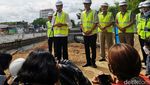 Momen Jokowi Tinjau Sodetan Ciliwung yang Mandek 6 Tahun