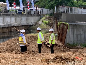 Soal Kapan Jakarta Bebas Banjir, Jokowi: Tanyakan ke Gubernur