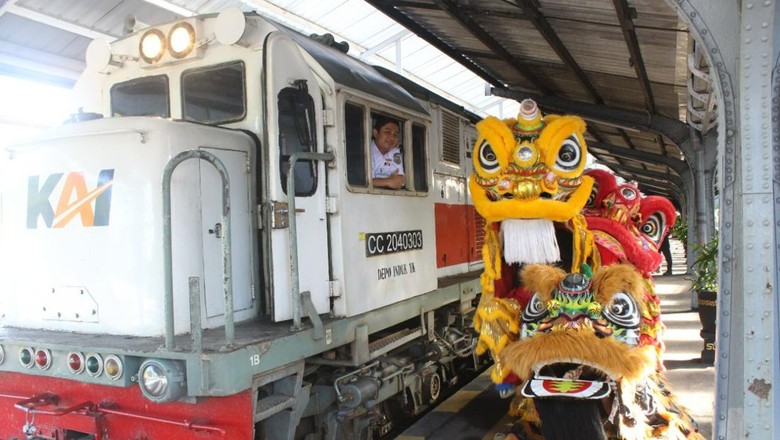 Kereta api saat libur Imlek Kereta api saat libur Imlek