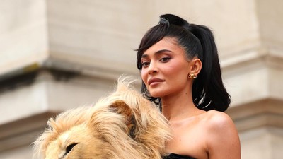 9 Kontoversi Fashion Hebohkan 2023, Kepala Singa Schiaparelli Hingga Iklan Zara
