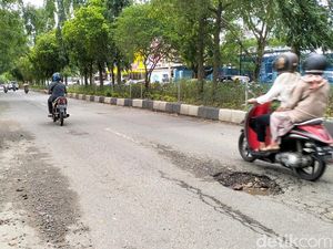 Pemprov-Pemkot Akan Perbaiki Jalan Berlubang di Banda Aceh