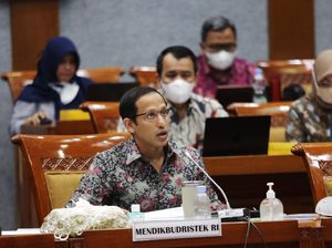 UKT Naik, Begini Janji & Klarifikasi Kemendikbudristek