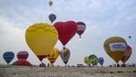 Meriahnya Festival Balon Udara di Gurun Qatar