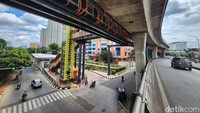 Uji coba Skywalk Kebayoran Lama dimulai pukul 07.00-22.00 WIB. 