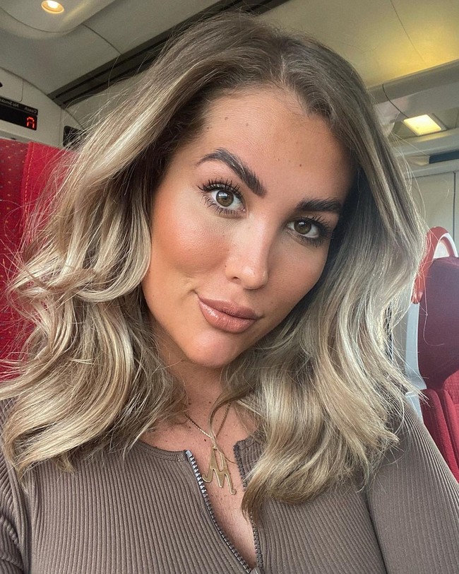 Berniat untuk jujur kepada publik, setelah membuka jati dirinya, Michelle malah ketakutan untuk kembali ke Inggris karena merasa nyawanya terancam oleh para mantan bahkan saudara mereka. Pesan-pesan yang aku dapatkan sangat jahat dan membuatnya sangat ketakutan. Pria-pria yang sebelumnya pernah ada hubungan denganku atau saudara mereka bilang Kami harap kamu mati atau Kami akan membunuhmu. Hal-hal yang dikatakan sangat menjijikkan dan menyakitkan, katanya. Foto: Instagram