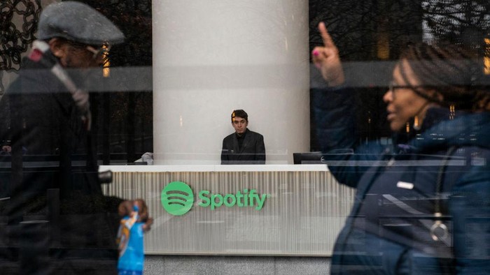 Belum lama, Google mengumumkan telah PHK ribuan massal karyawannya. Kini, Spotify juga menjadi perusahaan teknologi kesekian yang melakukan PHK besar-besaran.