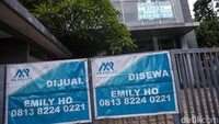 Selain itu banyak bisnis juga yang menunda untuk memperluas ruang kantor untuk menghemat biaya operasional. Juga banyak perusahaan multinasional yang belum memutuskan untuk melakukan perpindahan kantor.
