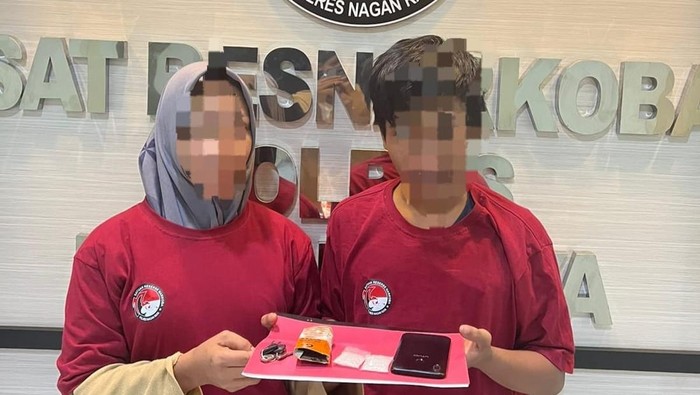 Pasutri pengedar sabu di aceh ditangkap polisi. (Dok Polres Nagan Raya)