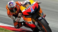 Casey Stoner kembali menggunakan nomor 1 pada tahun 2012. Foto: MotoGP