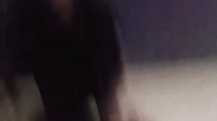 Potongan video Wowon makan liwet bareng tetangga usai bunuh istri dan anak tiri.