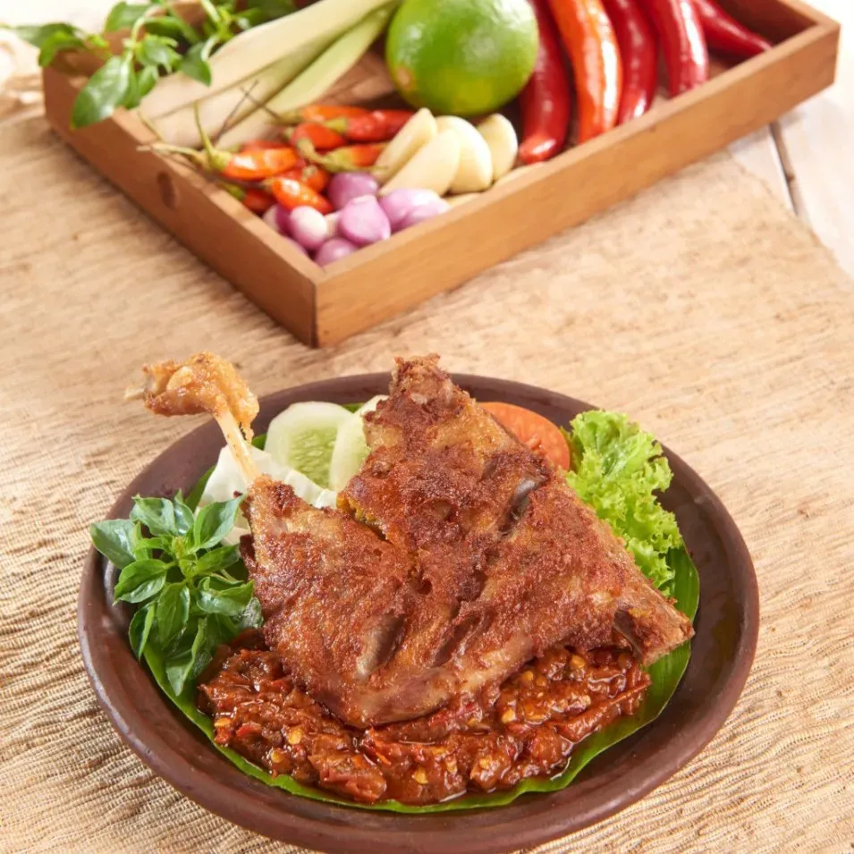 Sedap Puoll! 5 Aneka Penyetan Enak Bisa Dicicipi di Sini