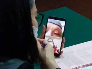Tukang Becak Dikelabui Thoha Bobol Rekening BCA Dituntut 1 Tahun Bui