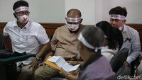Seluruh pengurus dan anggota PKPKM yang menjadi tergugat dijadwalkan menghadiri persidangan tersebut.  