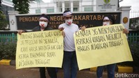 Banyak konsumen Meikarta yang awalnya berharap banyak dari megaproyek ini. Sayangnya, hal tersebut musnah karena hingga sekarang masih belum ada kejelasan.  