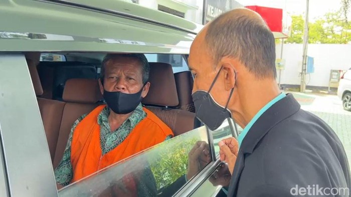 Suyatno, tersangka korupsi pupuk di Madiun ditahan Kejari setempat