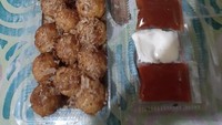 Kamu bisa menikmati takoyaki enak dengan harga terjangkau di Takoyaki Crispy Mak Gaul. Berlokasi di Jalan Anggrek Garuda, Palmerah, Jakarta Barat. Takoyaki di sini bertekstur renyah di luar, namun lembut di dalam, seporsinya Rp 20.000-an. Foto: Google Review