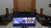 Suasana sidang kasus dugaan penipuan dan penggelapan dana Koperasi Simpan Pinjam (KSP) Indosurya dengan terdakwa Henry Surya di Pengadilan Negeri Jakarta Barat, Selasa (24/1/2023).