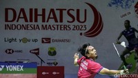 Ahsan/Hendra bangkit dari tertinggal empat poin di awal gim kedua untuk berbalik unggul 10-7. Ahsan/Hendra menang dengan skor 21-19 di gim kedua.