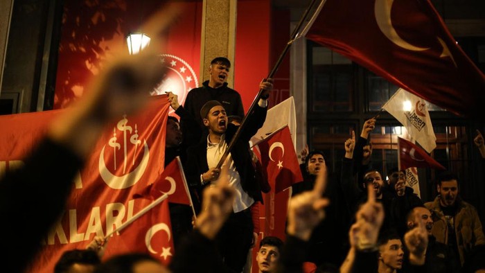 ISTANBUL, TURKEY - JANUARY 21: A protest against the burning of the Qur'an in Sweden is held in front of the Swedish Consulate on January 21, 2023. A group held a protest in front of the Swedish Consulate in Istanbul, protesting against the burning of the Quran in front of the Turkish Embassy in Stockholm by Rasmus Paludan, the leader of the Danish far-right Stram Kurs party. The Swedish flag was also burned during the protest. (Photo by Hakan Akgun/ dia images via Getty Images)