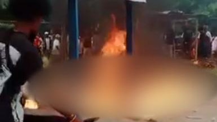 Wanita Dibakar Hidup-hidup di Sorong