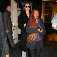 Seperti dikutip dari Mail Online, Jolie mengajak Zahara shopping ke New York di saat kampus putrinya Spellman College libur. Jadwal kelas di kampus Zahara baru akan dimulai pekan depan. Foto: Getty Images