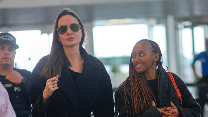 NEW YORK, NY - JANUARY 11: Angelina Jolie is seen on January 11, 2023 in New York. (Photo by MEGA/GC Images)