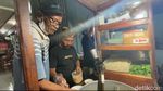 Kriuk Renyah! Bakso Topping Tahu dan Paru Goreng Racikan Pade Jangkung