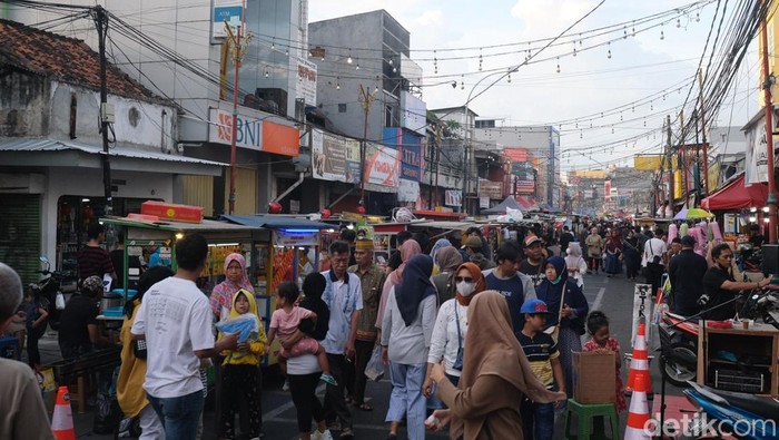 Berburu Ragam Kuliner di Pasar Lama Tangerang Kawasan Pasar Lama merupakan salah satu alternatif wisata kuliner yang bisa detikers kunjungi setiap harinya.