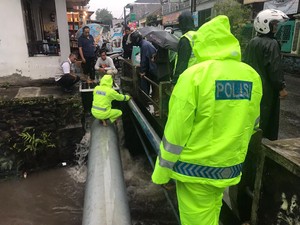 3 Hari Berlalu, Bocah Hilang Tercebur Selokan di Malang Belum Ditemukan