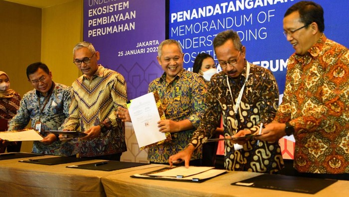 BTN jadi Ekosistem Pembiayaan Perumahan BTN terus berkomitmen untuk menjadi penanda terbentuknya Sekretariat Ekosistem Pembiayaan Perumahan yang mendukung program pemerintah guna menyediakan rumah rakyat untuk masyarakat berpenghasilan rendah.