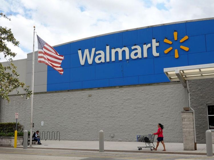 Bulan Maret, Walmart Bakal Naikkan Gaji Karyawan US$ 14-19 Per Jam