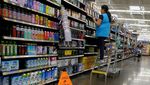 Bulan Maret, Walmart Bakal Naikkan Gaji Karyawan US$ 14-19 Per Jam