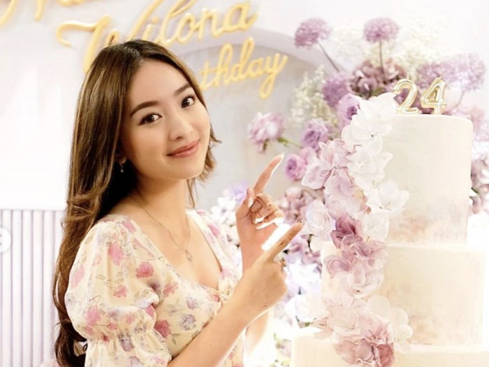 Cantiknya Natasha Wilona Saat Kulineran di Bali hingga Jepang