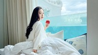 Natasha sering memamerkan momen traveling dan kulinerannya di Instagram. Teman dekat Verrel Bramasta ini terlihat sarapan dengan banyak menu.