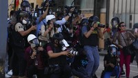 Unjuk rasa ini dimulai saat Presiden Peru sebelumnya, Pedro Castillo, digulingkan dari posisinya awal Desember 2022. Ia dijegal saat sedang berupaya membubarkan Kongres dan mencegah pemakzulannya sendiri.   