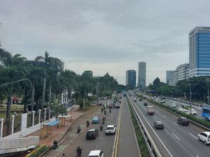 Demo Perangkat Desa Bubar, Lalin Depan Gedung DPR Kembali Lancar