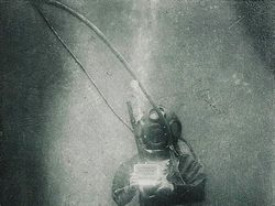 Foto Paling Bersejarah di Dunia Fotografi Karena Serba Pertama