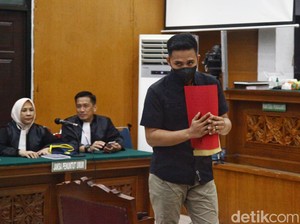 Eliezer Kutip Jaksa Agung Legenda Baharuddin Lopa: Berani Benar Meski Sendiri