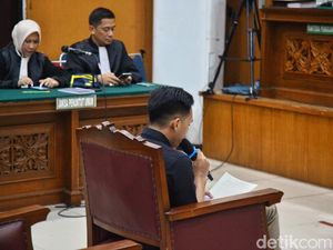 Ucap Terima Kasih Eliezer ke Tunangan, Sebab Sabar Tunda Pernikahan
