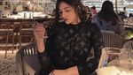 Pose Intan Nallendra, Aspri Ke-20 Hotman Paris saat Nongkrong di Kelab Malam