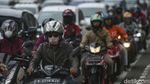 Jalan Gatsu-Polda Metro Jaya Macet Hingga Siang Ini