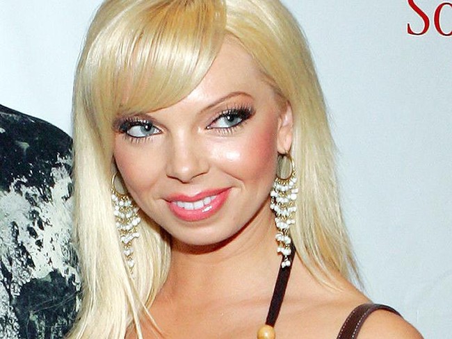 Detail baru tentang pembunuhan mengerikan itu telah ditayangkan dalam serial dokumenter terbaru. Di mana, pembunuhan mantan model Playboy tersebut digali kembali. Foto: Getty Images