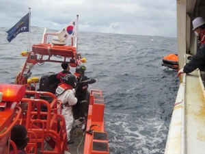Kapal Kargo Tenggelam di Perairan Jepang-Korsel, 8 Orang Hilang