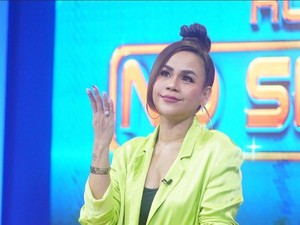 Melaney Unboxing Suvenir Pernikahan Anak Hotman Paris, Isinya Bikin Kaget
