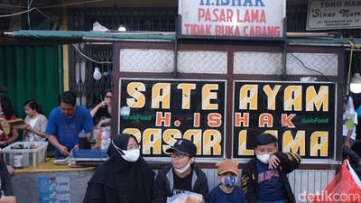 Jalan-jalan ke Pasar Lama Tangerang, Singgahlah di Sate H. Ishak nan Legendaris